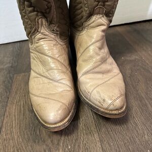 Elegant Tan Heeled Boots